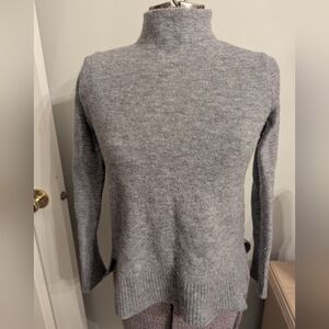 Banana Republic Women's Gray Turtleneck Sweater